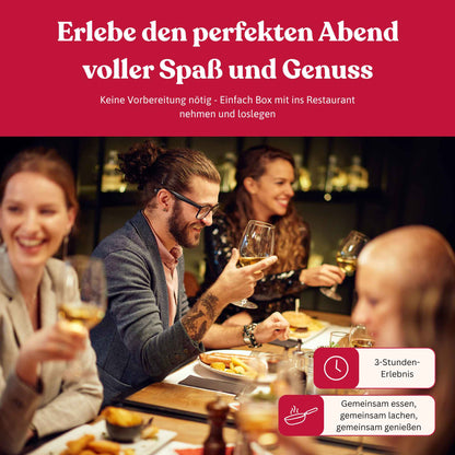 Freunde essen gemeinsam und lachen während eines 3-stündigen Erlebnisdinners im Restaurant