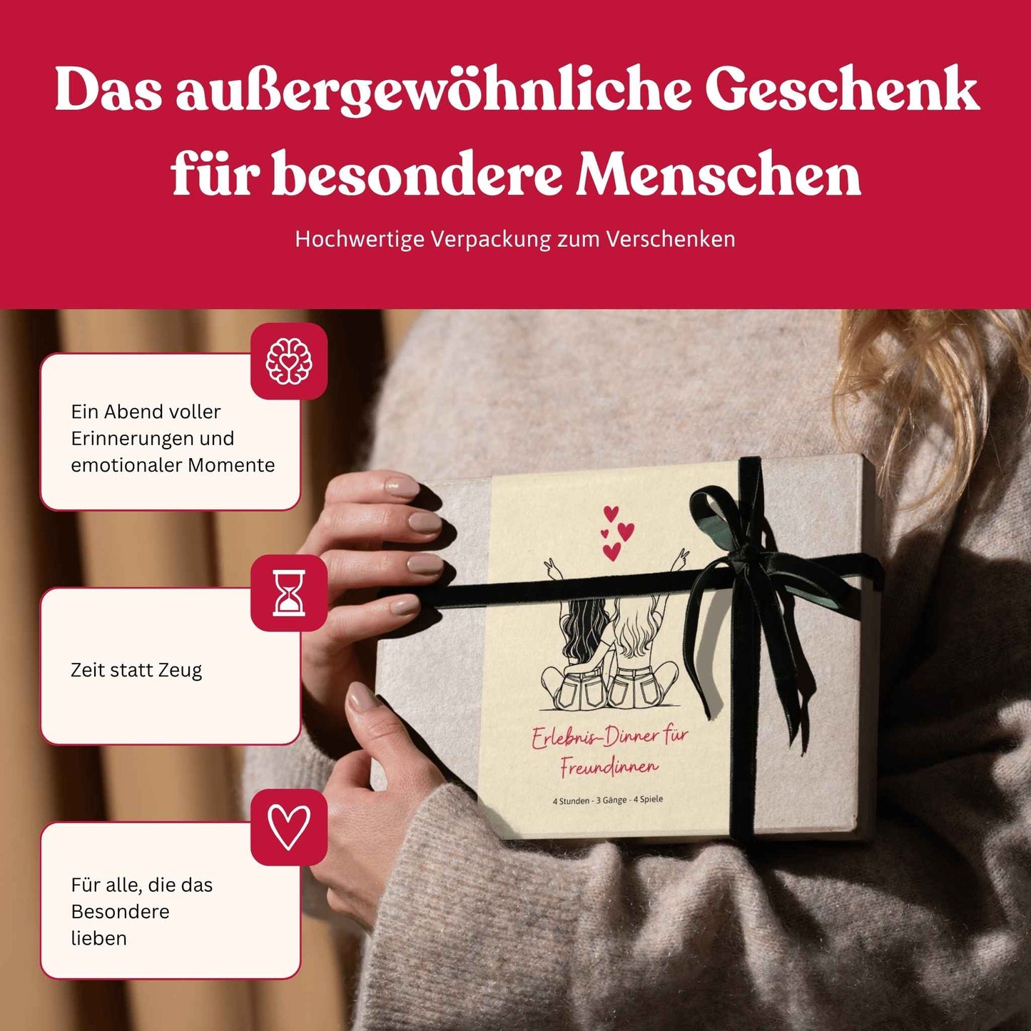 Frau hält eine liebevoll verpackte memomeals Erlebnisbox fuer Freundinnen als Geschenk in den Händen