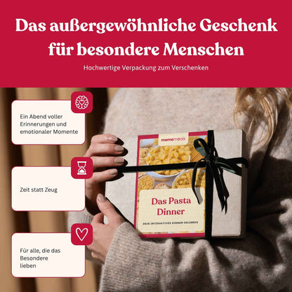 Frau hält eine liebevoll verpackte Pasta memomeals Erlebnisbox als Geschenk in den Händen